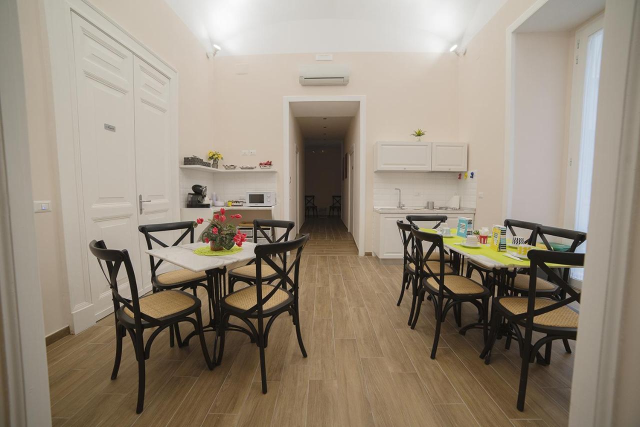 B&B Galleria Principe Di Napoli Екстер'єр фото